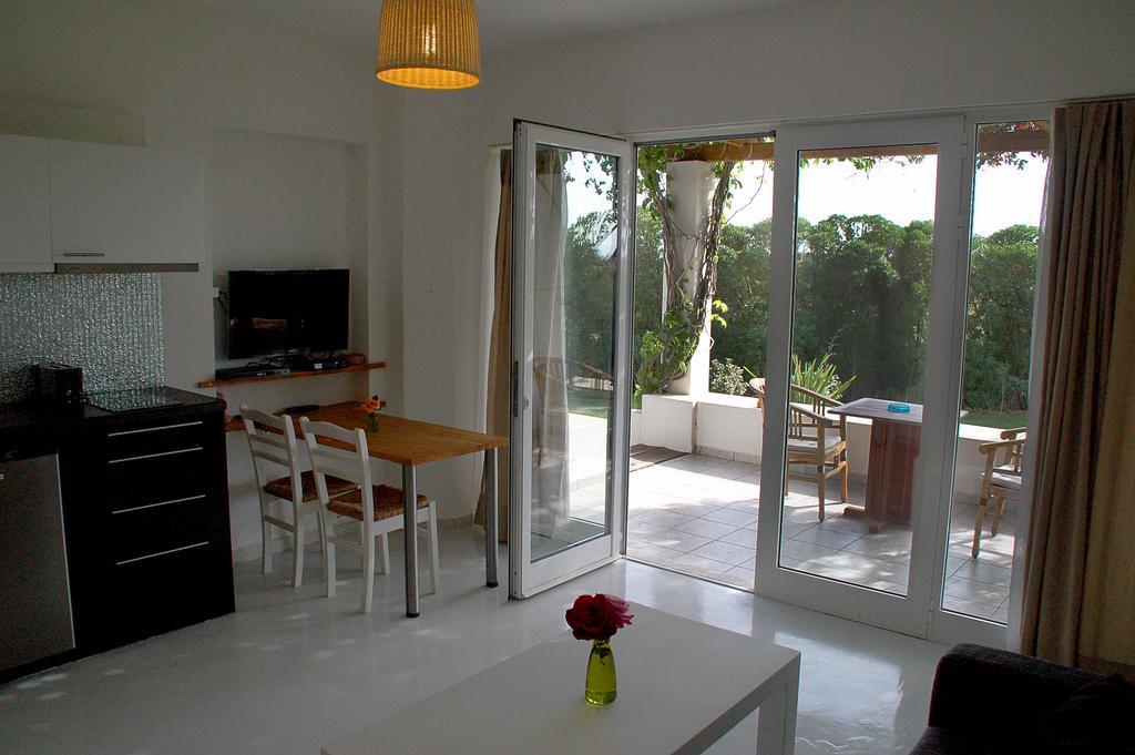 Handrina Studios Naxos City Экстерьер фото